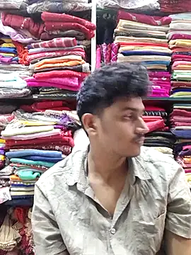 Snapshot of heartless__95 chatting on 03/01/25, 01:51 heartless 95 online show from 03/01/25, 01:51