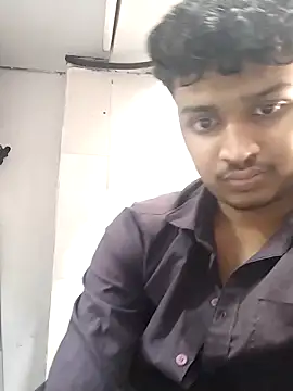 Snapshot of heartless__95 chatting on 03/03/25, 10:06 heartless 95 online show from 03/03/25, 10:06