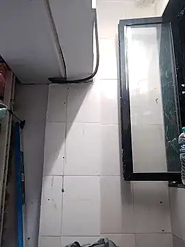 Snapshot of heartless__95 chatting on 03/04/25, 04:09 heartless 95 online show from 03/04/25, 04:09