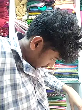 Snapshot of heartless__95 chatting on 03/08/25, 10:43 heartless 95 online show from 03/08/25, 10:43