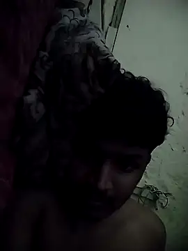 Snapshot of heartless__95 chatting on 03/15/25, 06:32 heartless 95 online show from 03/15/25, 06:32