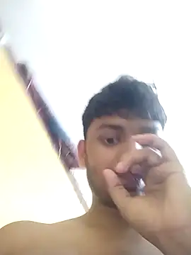 Snapshot of heartless__95 chatting on 09/09/25, 01:49 heartless 95 online show from 09/09/25, 01:49