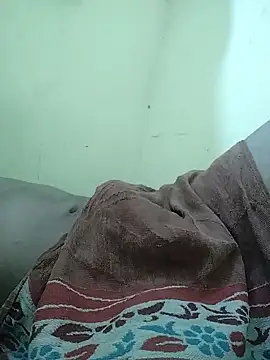 Snapshot of heartless__95 chatting on 10/07/25, 02:42 heartless 95 online show from 10/07/25, 02:42