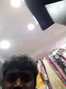 Snapshot of heartless__95 chatting on 10/17/25, 09:56 heartless 95 online show from 10/17/25, 09:56