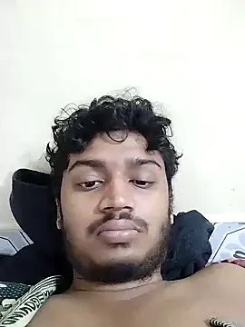 Snapshot of heartless__95 chatting on 10/25/25, 12:51 heartless 95 online show from 10/25/25, 12:51