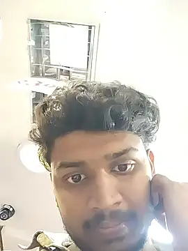 Snapshot of heartless__95 chatting on 11/28/25, 10:40 heartless 95 online show from 11/28/25, 10:40