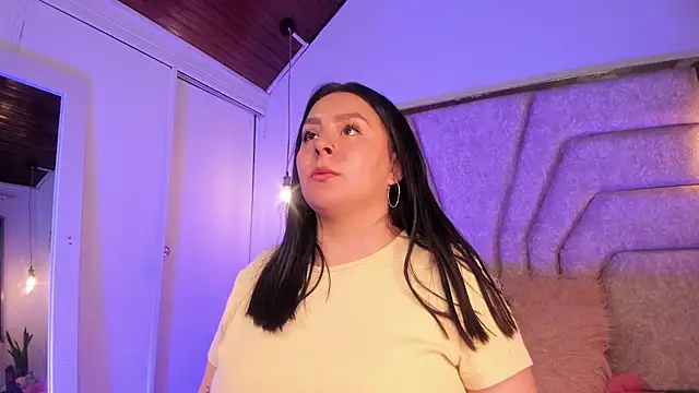 EmaJames25 online show from 11/21/25, 07:23