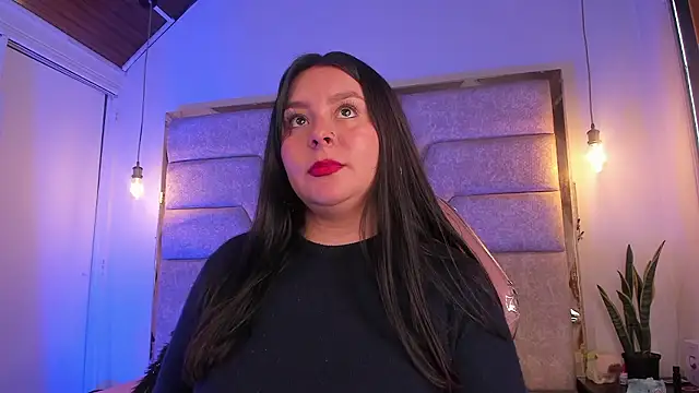 EmaJames25 online show from 01/09/26, 04:54