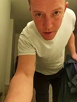 Bigtater1999 online show from 11/12/25, 12:11