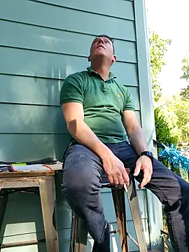 Bigtater1999 online show from 04/23/26, 08:55