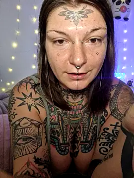 lizzardqueeen online show from 02/06/26, 09:01