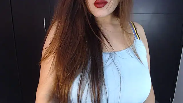 Snapshot of AdharaLujan chatting on 12/05/24, 04:01 AdharaLujan online show from 12/05/24, 04:01