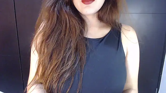 Snapshot of AdharaLujan chatting on 12/07/24, 11:01 AdharaLujan online show from 12/07/24, 11:01