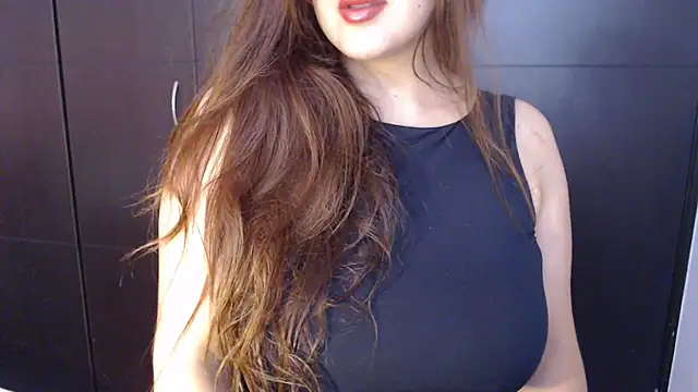 Snapshot of AdharaLujan chatting on 01/29/25, 02:21 AdharaLujan online show from 01/29/25, 02:21