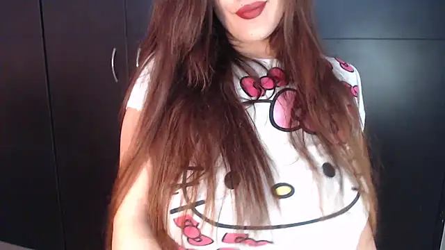 Snapshot of AdharaLujan chatting on 11/10/25, 03:22 AdharaLujan online show from 11/10/25, 03:22