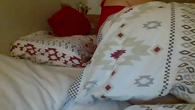 Snapshot of priselvis23 chatting on 10/13/25, 07:25 priselvis23 online show from 10/13/25, 07:25