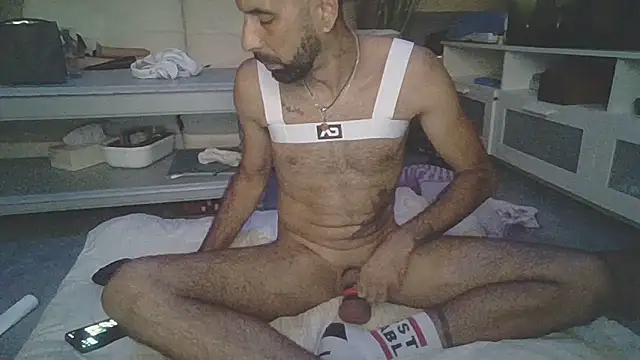 arrow13680 online show from 09/21/25, 12:56