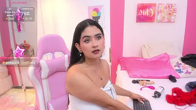 scarlette 15  online show from 01/20/25, 11:10