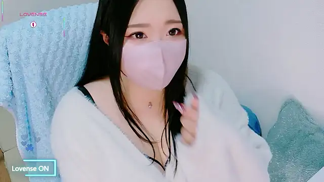 Snapshot of yukinko_o_ chatting on 02/25/26, 12:04 yukinko o online show from 02/25/26, 12:04