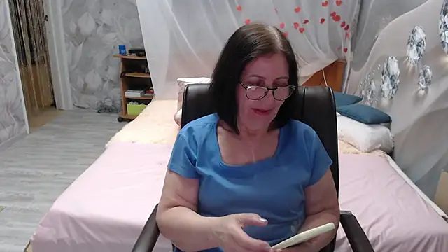 OlgaHottie online show from 04/09/26, 12:43