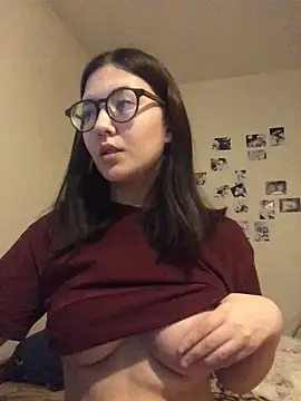 Snapshot of Prudie_Gabriella chatting on 12/10/24, 12:27 Prudie Gabriella online show from 12/10/24, 12:27