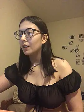 Snapshot of Prudie_Gabriella chatting on 12/26/24, 02:16 Prudie Gabriella online show from 12/26/24, 02:16