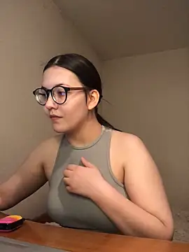 Snapshot of Prudie_Gabriella chatting on 02/05/25, 12:27 Prudie Gabriella online show from 02/05/25, 12:27