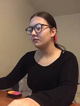 Snapshot of Prudie_Gabriella chatting on 02/16/25, 01:05 Prudie Gabriella online show from 02/16/25, 01:05