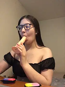 Snapshot of Prudie_Gabriella chatting on 02/24/25, 02:26 Prudie Gabriella online show from 02/24/25, 02:26