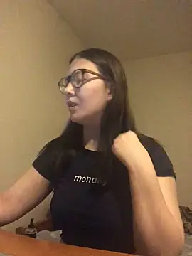 Snapshot of Prudie_Gabriella chatting on 02/26/25, 05:17 Prudie Gabriella online show from 02/26/25, 05:17