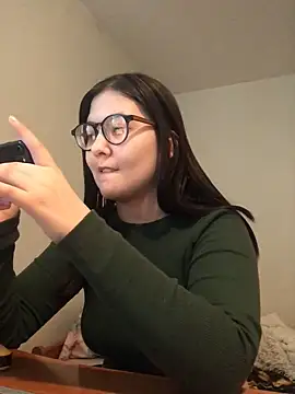 Snapshot of Prudie_Gabriella chatting on 03/05/25, 12:33 Prudie Gabriella online show from 03/05/25, 12:33