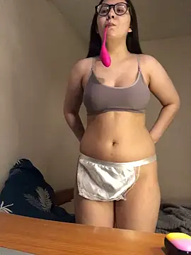 Snapshot of Prudie_Gabriella chatting on 03/11/25, 04:07 Prudie Gabriella online show from 03/11/25, 04:07