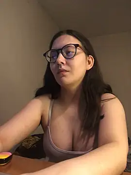 Snapshot of Prudie_Gabriella chatting on 03/19/25, 04:34 Prudie Gabriella online show from 03/19/25, 04:34