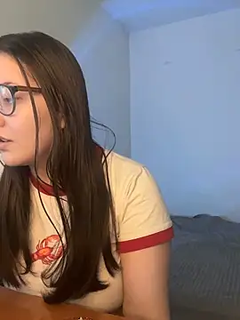 Snapshot of Prudie_Gabriella chatting on 09/22/25, 09:44 Prudie Gabriella online show from 09/22/25, 09:44