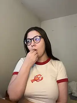 Snapshot of Prudie_Gabriella chatting on 10/08/25, 10:24 Prudie Gabriella online show from 10/08/25, 10:24