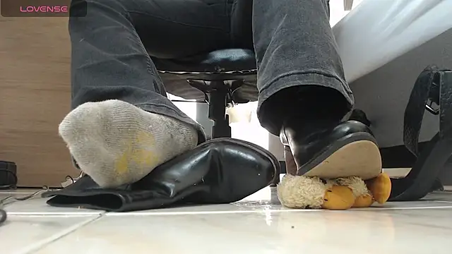 alma fenix online show from 02/10/25, 03:10