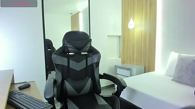 alma fenix online show from 12/01/25, 06:46