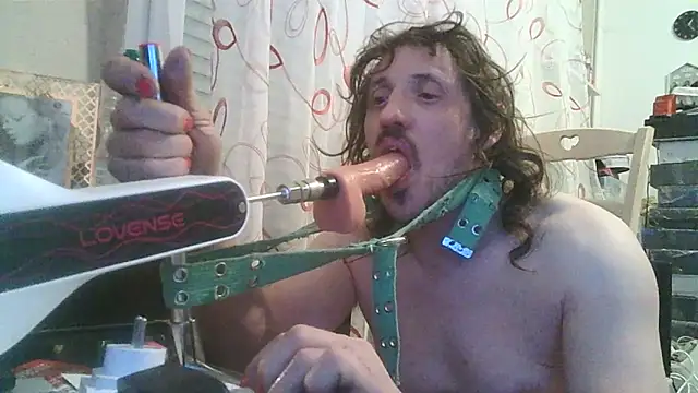 cyril020202 online show from 03/04/26, 12:05