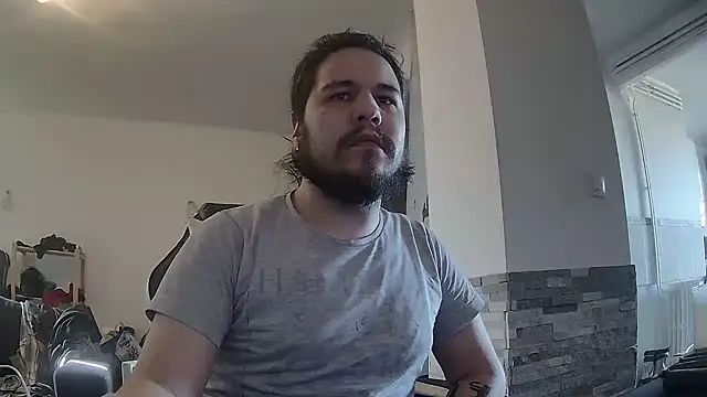 Snapshot of bananahot31 chatting on 01/14/25, 12:56 bananahot31 online show from 01/14/25, 12:56