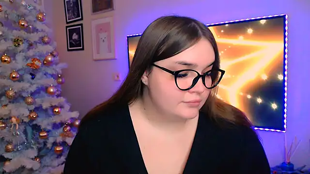 Emaaa ua online show from 12/24/24, 03:58