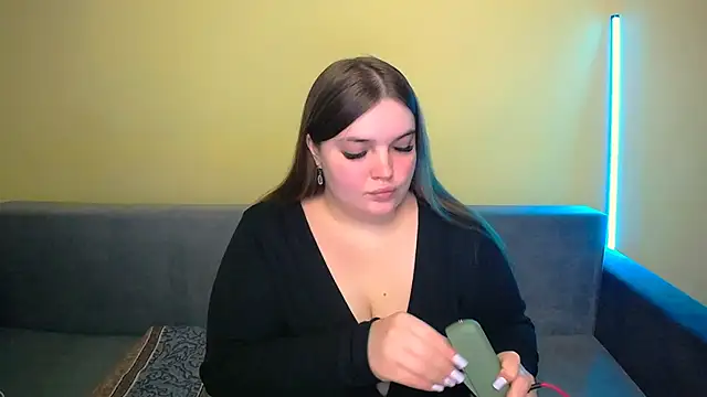 Emaaa ua online show from 01/30/25, 05:41