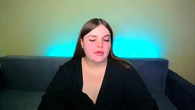 Emaaa ua online show from 02/02/25, 05:21