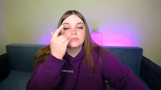 Emaaa ua online show from 02/15/25, 05:19