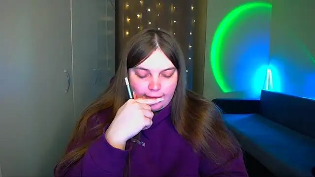 Emaaa ua online show from 10/14/25, 05:47