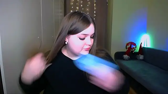 Emaaa ua online show from 12/21/25, 06:15