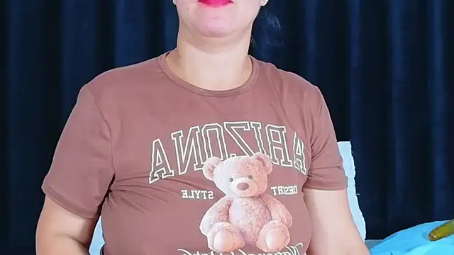 hotlatinateacher online show from 02/19/26, 07:54