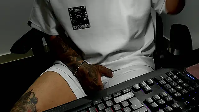 stebankechima online show from 11/08/25, 12:44