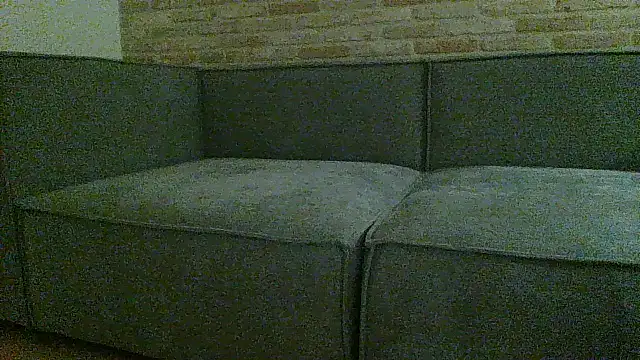 Snapshot of alex1571vsm chatting on 01/17/26, 04:54 alex1571vsm online show from 01/17/26, 04:54