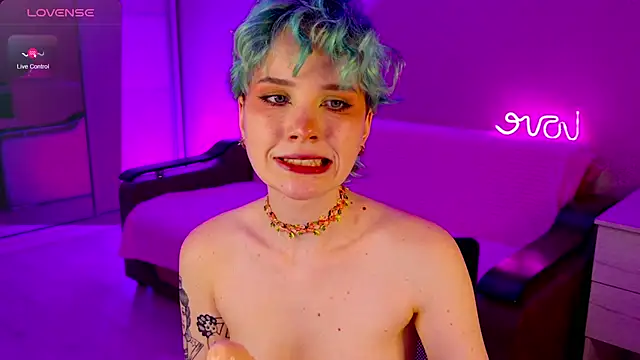 Snapshot of School_Love chatting on 12/16/24, 04:16 School Love online show from 12/16/24, 04:16