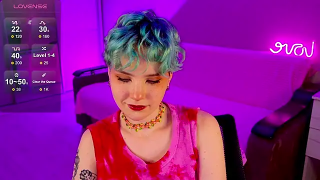 Snapshot of School_Love chatting on 12/18/24, 04:17 School Love online show from 12/18/24, 04:17